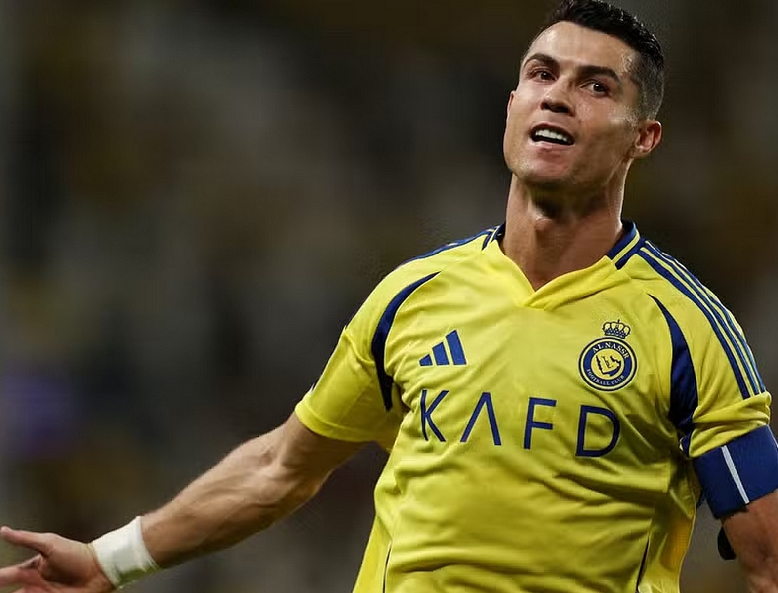 Cristiano Ronaldo marca dois, e se aproxima do milésimo na carreira