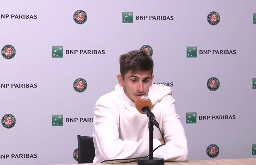 Vírus tira Arnaldi de Roland Garros e coloca Cobolli na primeira final de Grand Slam da carreira