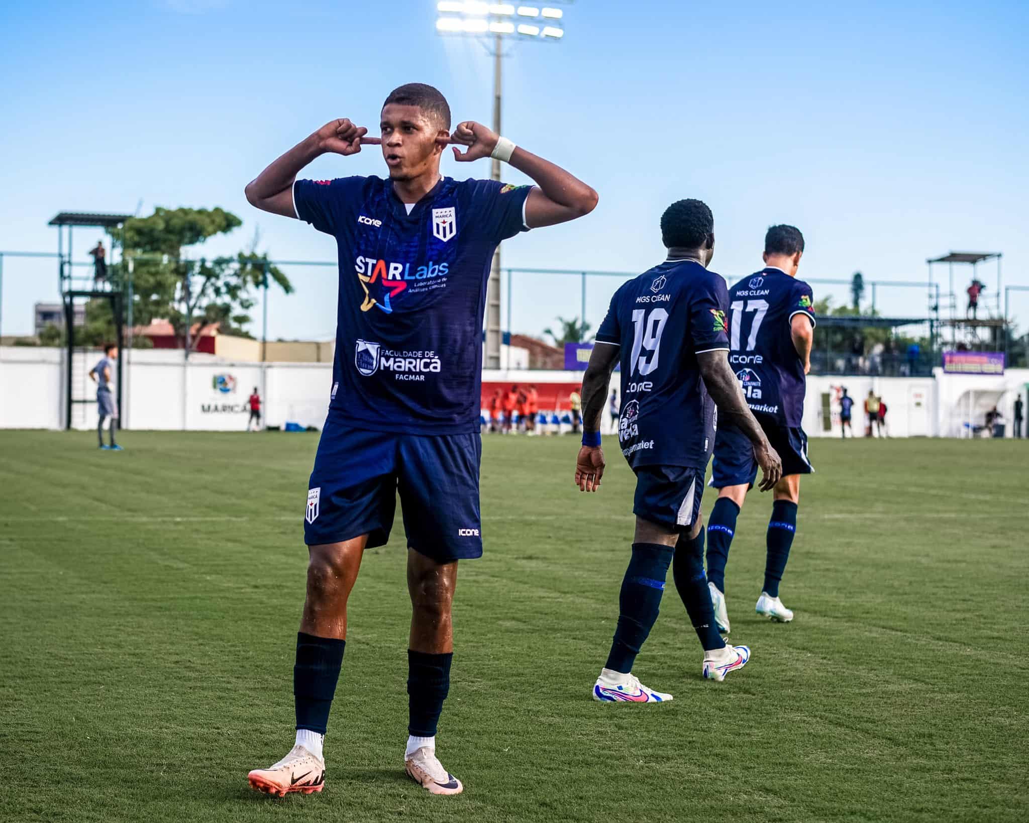 Maricá vence Nova Iguaçu, assume liderança na Série D e vê Pablo Thomaz fazer história