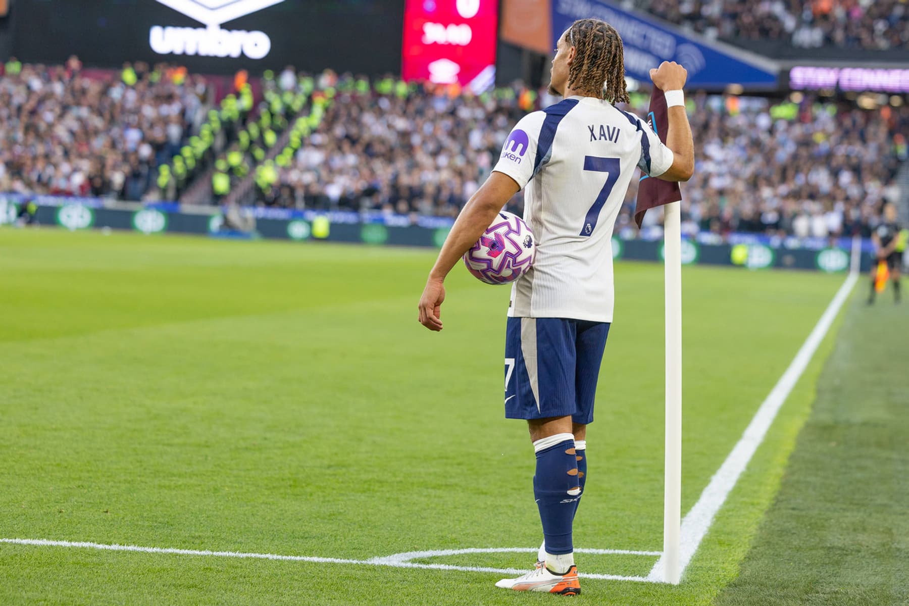 Tottenham confirma cirurgia de Xavi Simons após ruptura de ligamento e meia está fora da Copa do Mundo de 2026