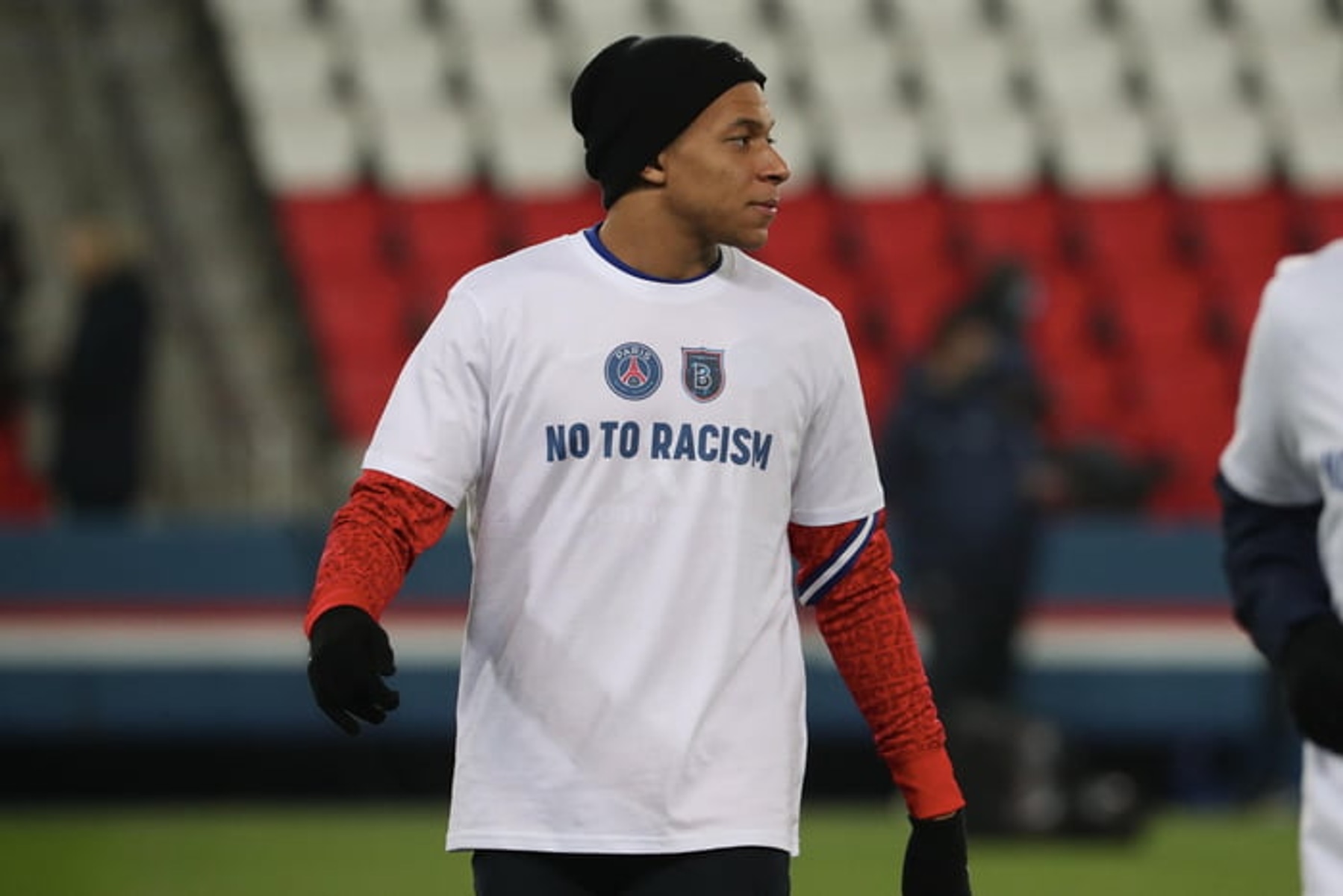 Mbappé revela racismo após erro na Euro 2021 e admite que pensou em deixar a seleção francesa