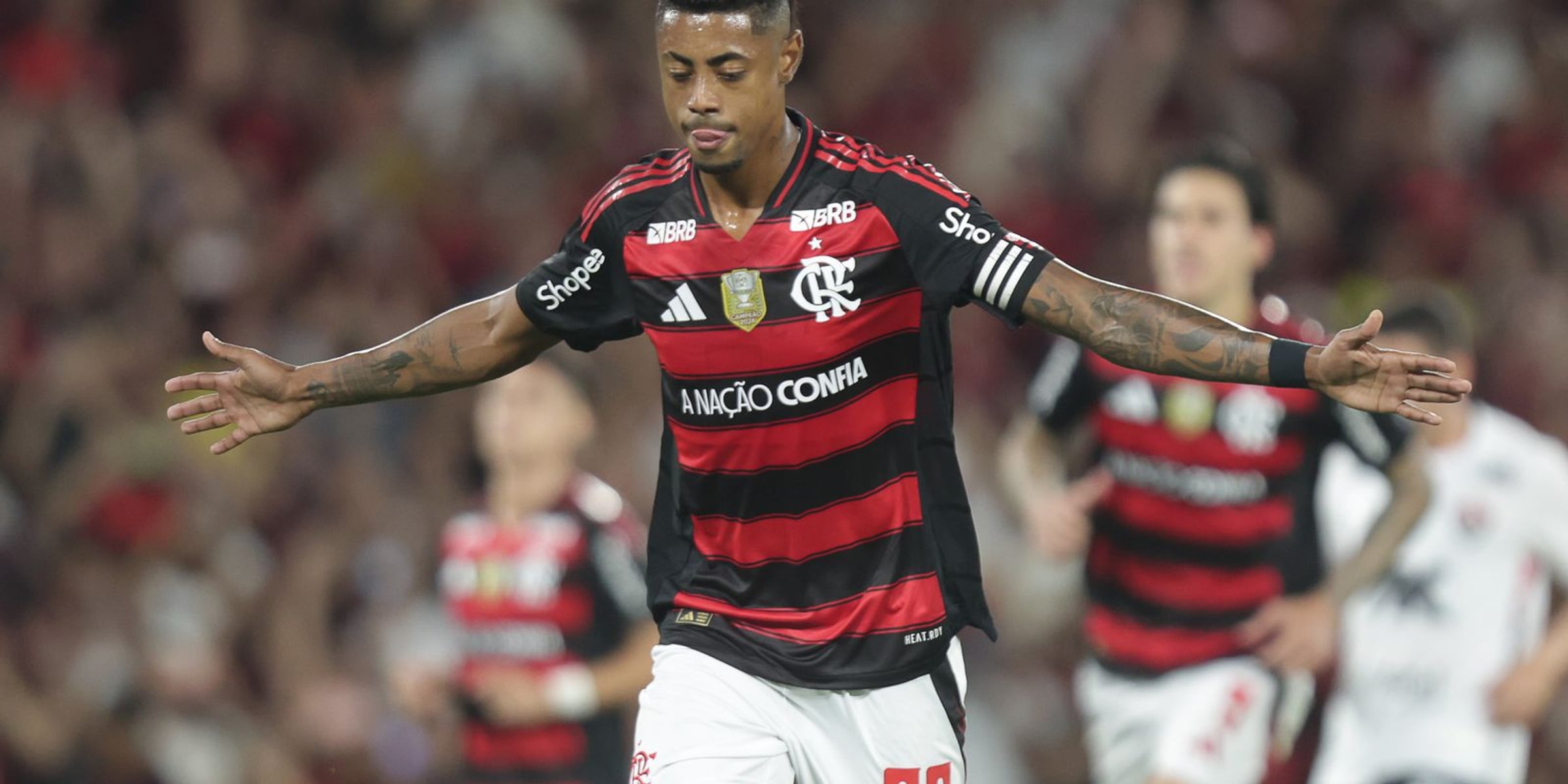 STJD pune Carrascal com quatro jogos, mas meia do Flamengo segue liberado no Brasileirão